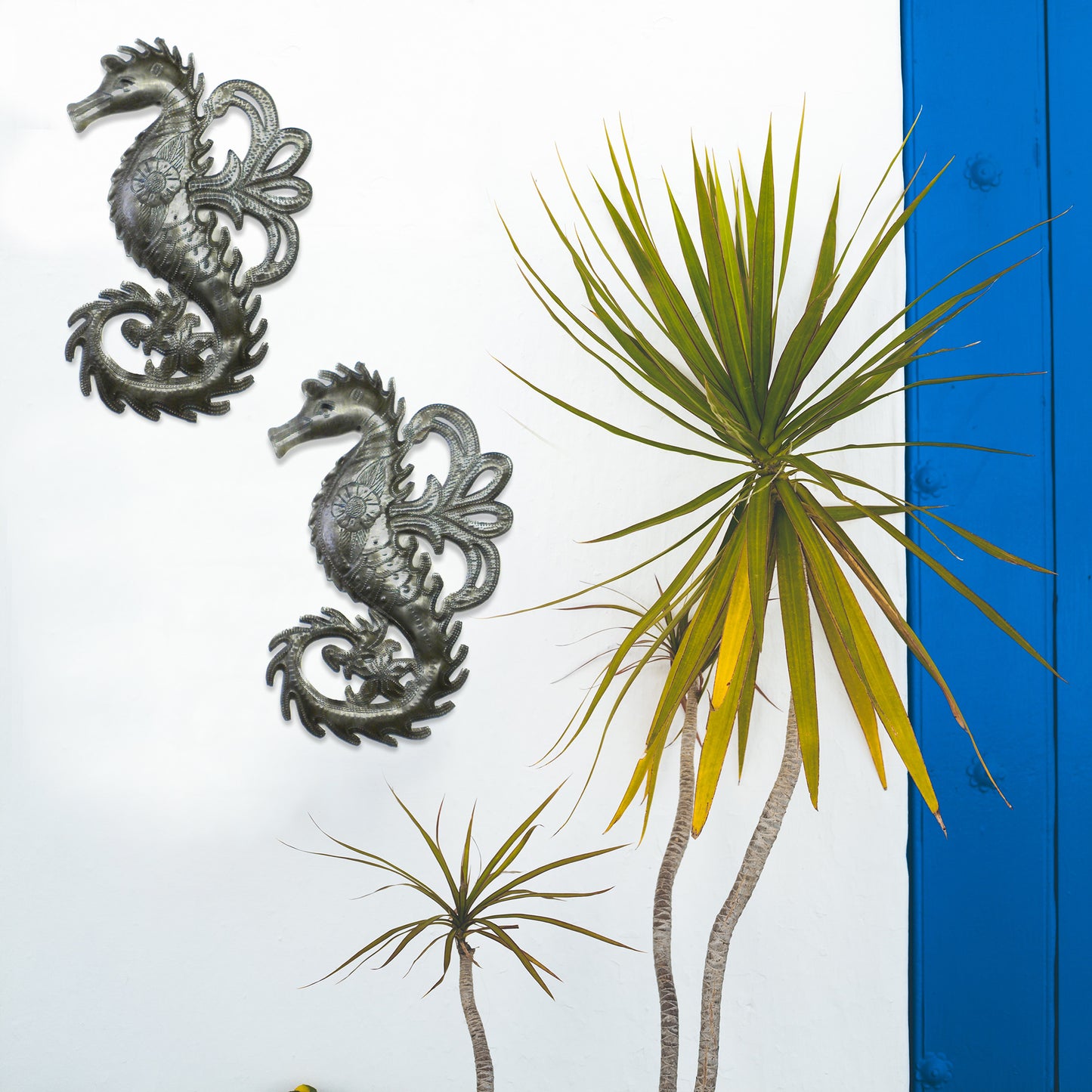 Seahorse Metal Wall Art - Croix des Bouquets