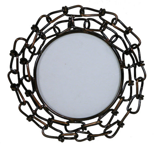 <center>Small Round Photo Frame made of Link Chain</br>Interior of Frame Measures 3-1/2" diameter</br>Entire Frame Measures 5-3/4" diameter x 4-1/2" deep</center>