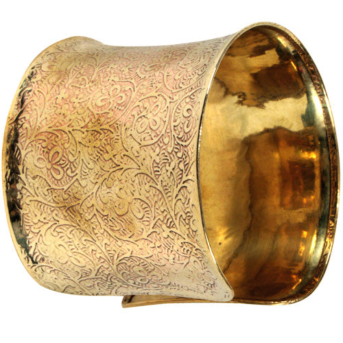 <center>Bronze Cuff with Vine Detail </br>Crafted by Artisans in India </br>Measures 2" wide x 2-1/2" diameter</center>